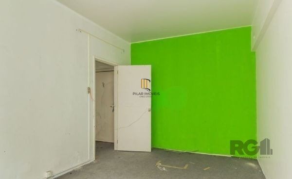 Apartamento de 1 dormitório, Centro Histórico desocupado