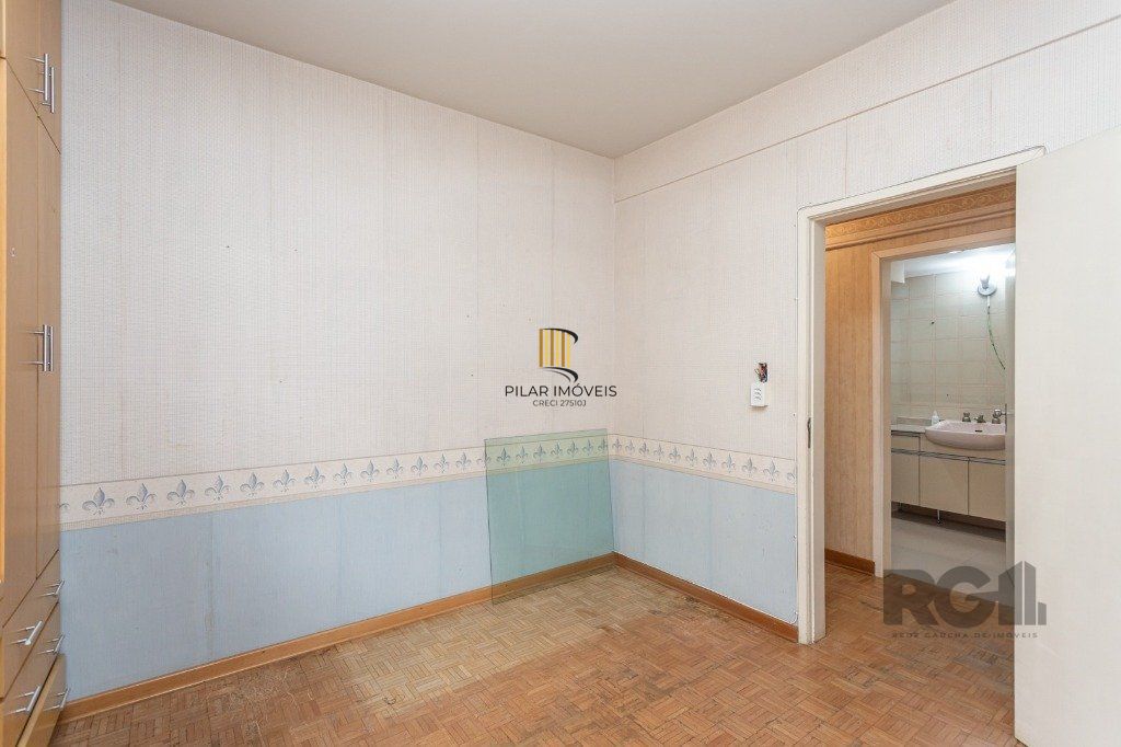 Apartamento no bairro Floresta de 3 dormitórios e vaga DESOCUPADO