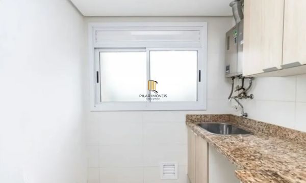 Apartamento de 2 dormitórios e 2 vagas no Cristo Redentor DESOCUPADO