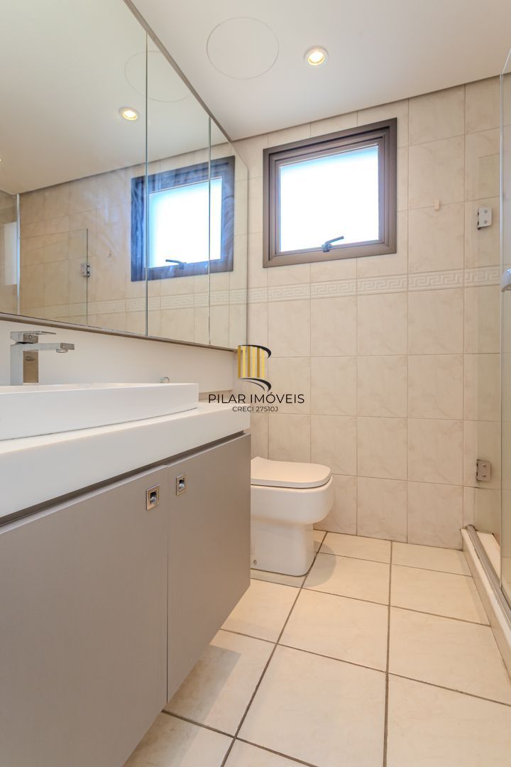 Apartamento impecável, finamente decorado, entrar e morar!
