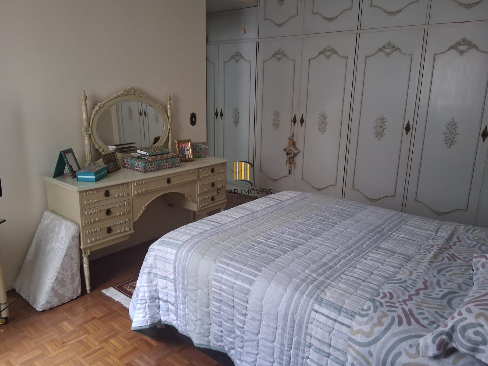 oportunidade, 217m² privativos, 2 vagas e depósito. Apenas R$ 880 mil