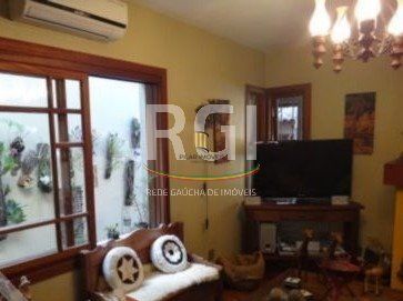Casa para Venda - 334m², 4 dormitórios, sendo 1 suites, 4 vagas - Ipanema
