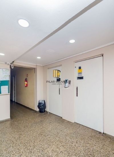 Apartamento na Azenha de 3 dormitórios térreo