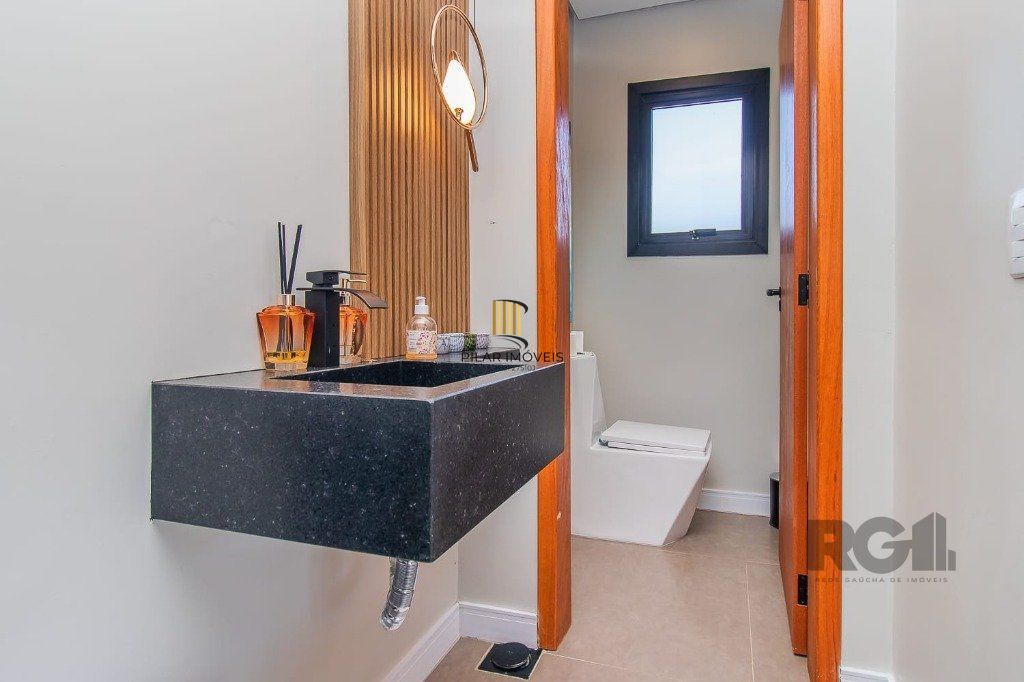 Casa Condominio 3 Dormitório(s) Bairro Sans Souci