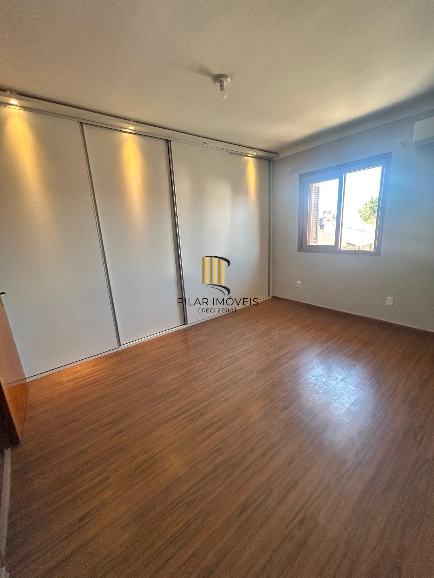 Casa sobrado no bairro São José em Canoas de 2 dormitórios