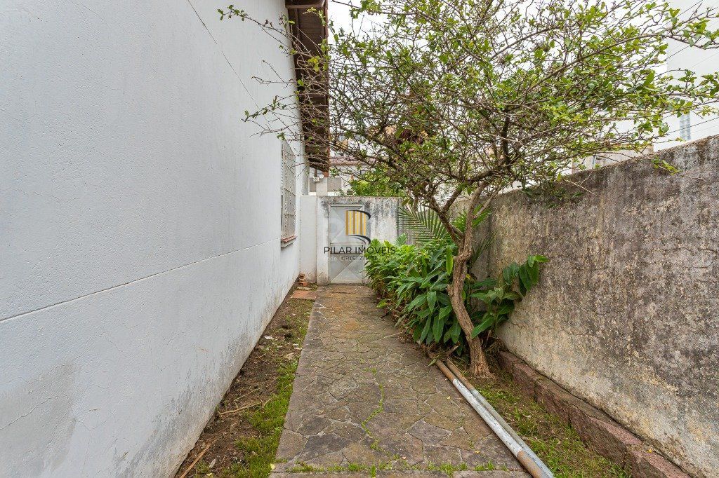 Casa no bairro Petrópolis de 3 dormitórios