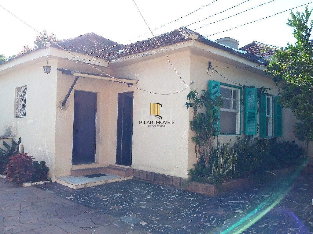 Casa para Venda - 170m², 4 dormitórios, sendo 1 suites, 2 vagas - Tristeza
