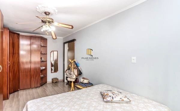 Prédio Residencial no Passo D'areia com 8 dormitórios e 8 vagas