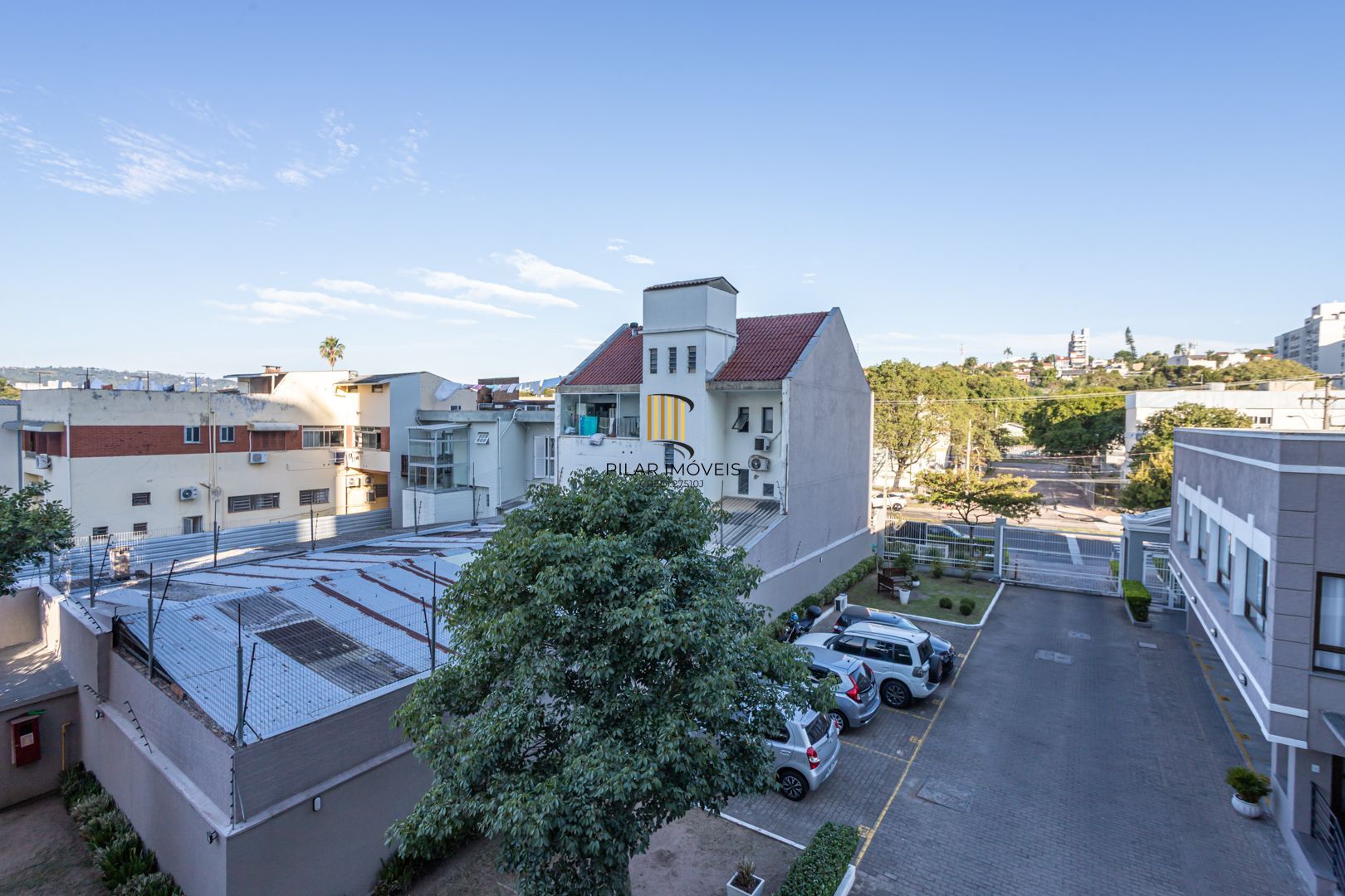 Apartamento no Cristal de 3 dormitórios , 2 vagas e infra