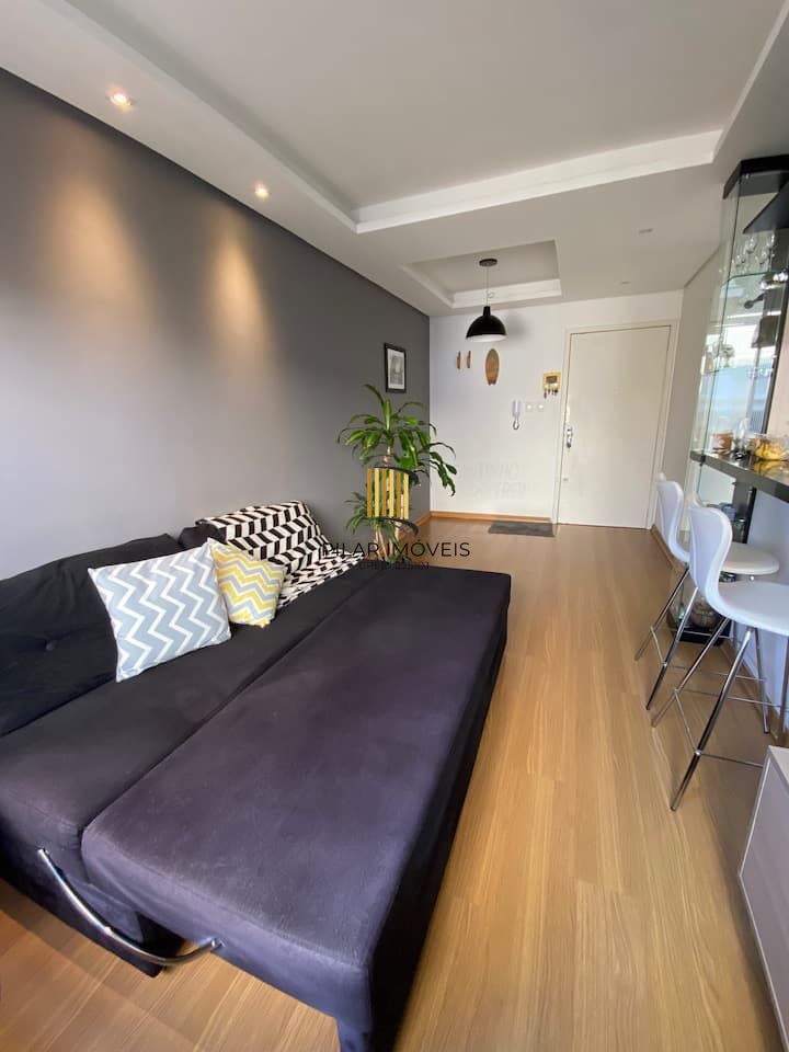 Apartamento no bairro Cristal de 1 dormitório REFORMADO E MOBILIADO