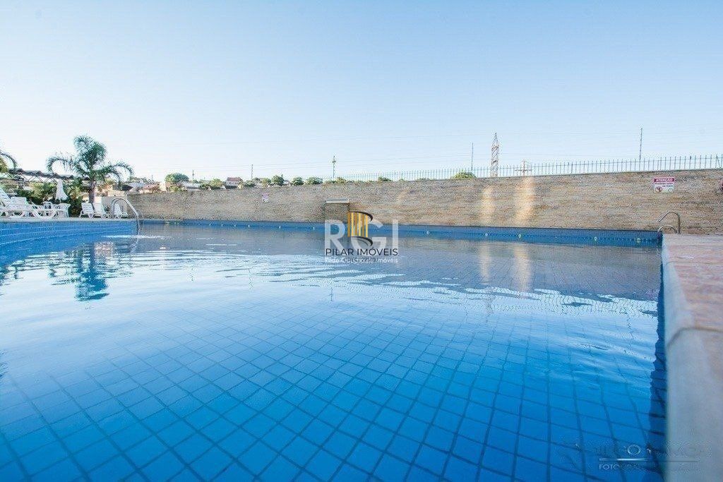 Apartamento no Condomínio Park Plaza de 2 dormitórios e vaga