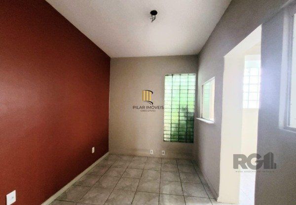 Casa 4 Dormitório(s) Bairro Petrópolis