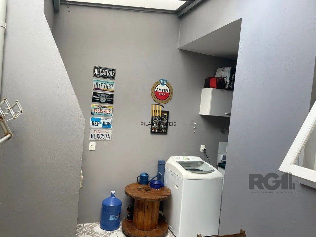 Sobrado 2 dormitórios no bairro Morro Santana