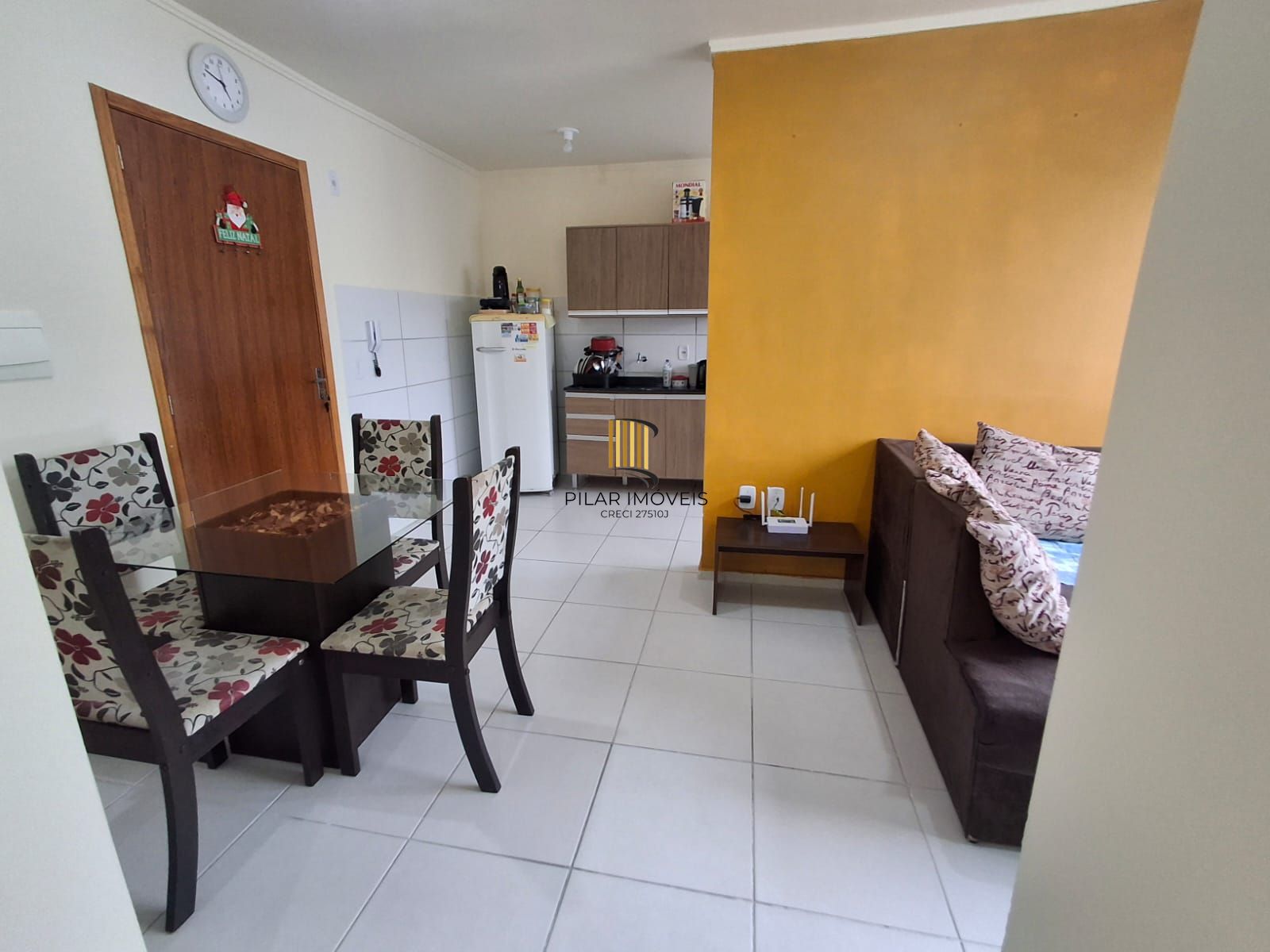 Apartamento 02 dormit com vaga fixa, no bairro Chapéu do Sol, em Porto Alegre