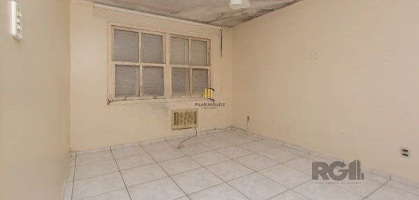 Apartamento de 2 dormitórios com vaga coberta