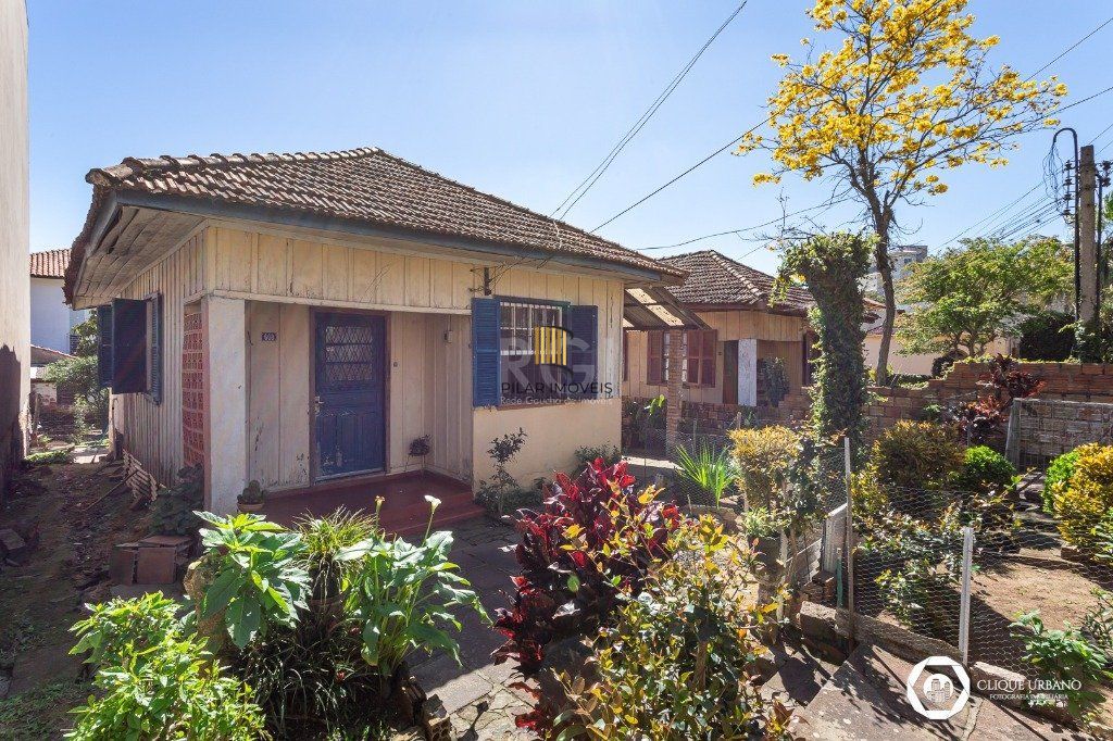 Casa para Venda  2 dormitórios, 1 vaga - Tristeza - Pilar Imóveis