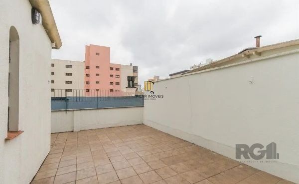 Cobertura no bairro Santana com 3 dormitórios e 2 vagas desocupada