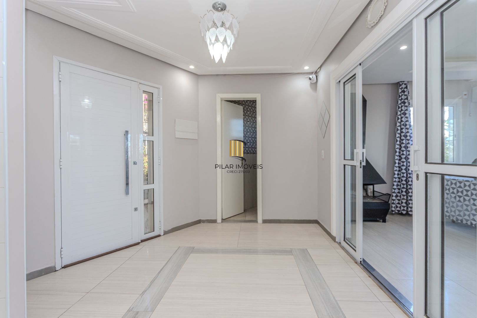 Casa sobrado no Morro Santana de 2 dormitórios e 2 vagas