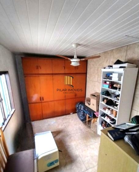 Casa no bairro Partenon de 3 dormitórios e vaga