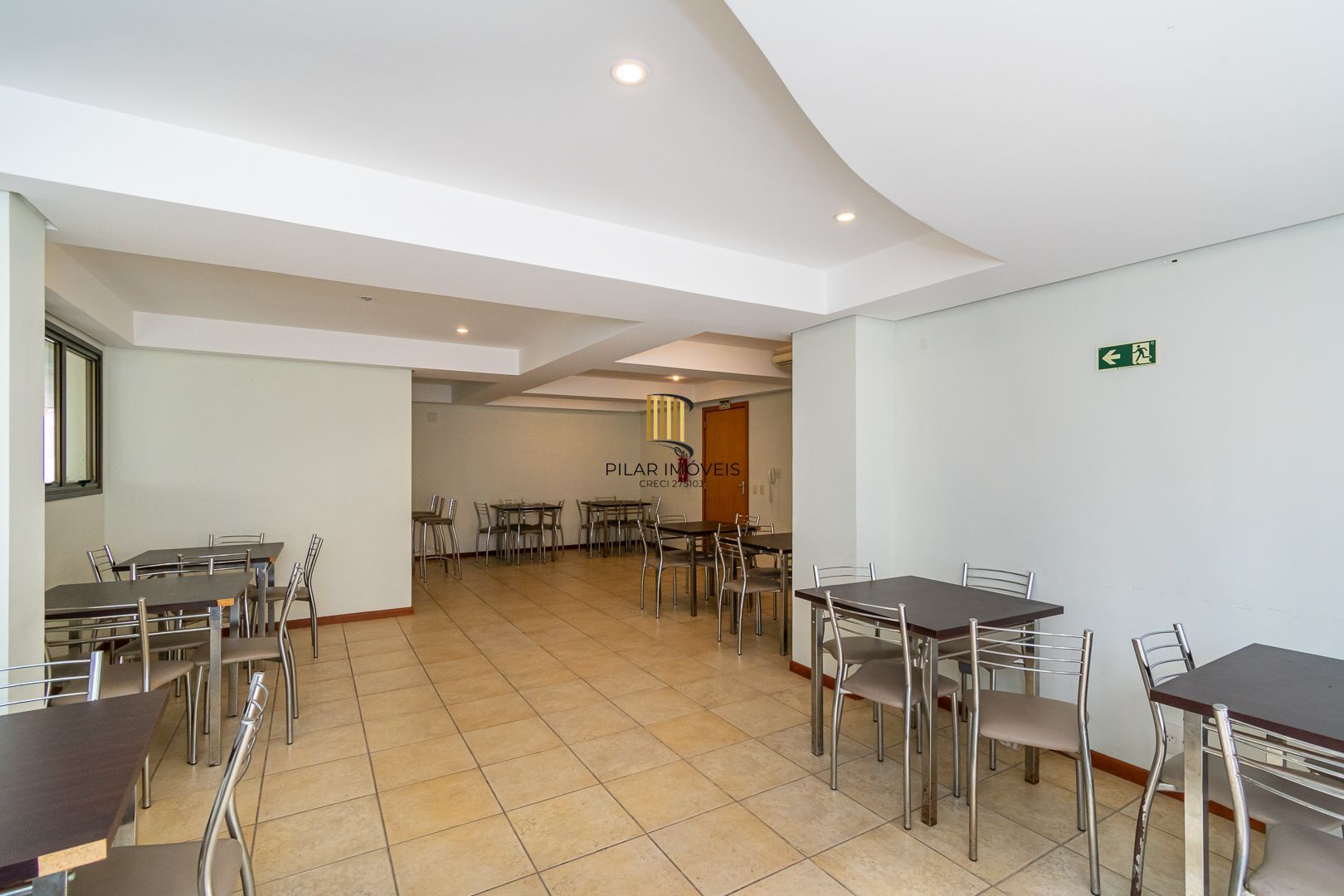 Apartamento impecável, finamente decorado, entrar e morar!