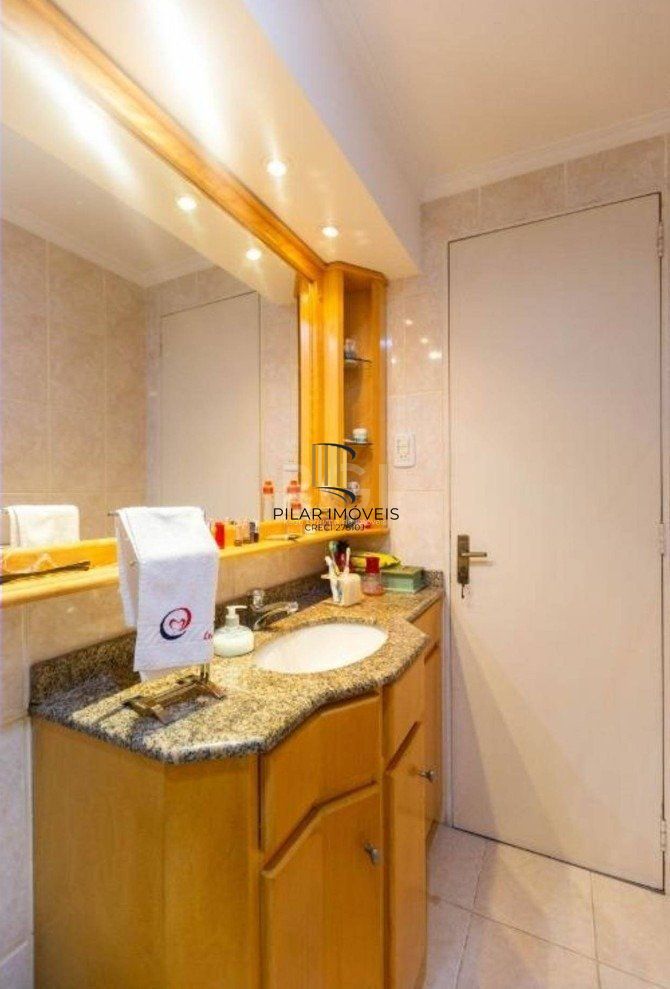 Apartamento na Cidade Baixa de 1 dormitório e vaga
