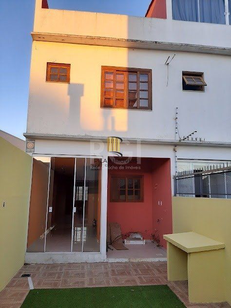 Sobrado para Venda - 100.45m², 2 dormitórios, sendo 2 suites, 1 vaga - Guarujá