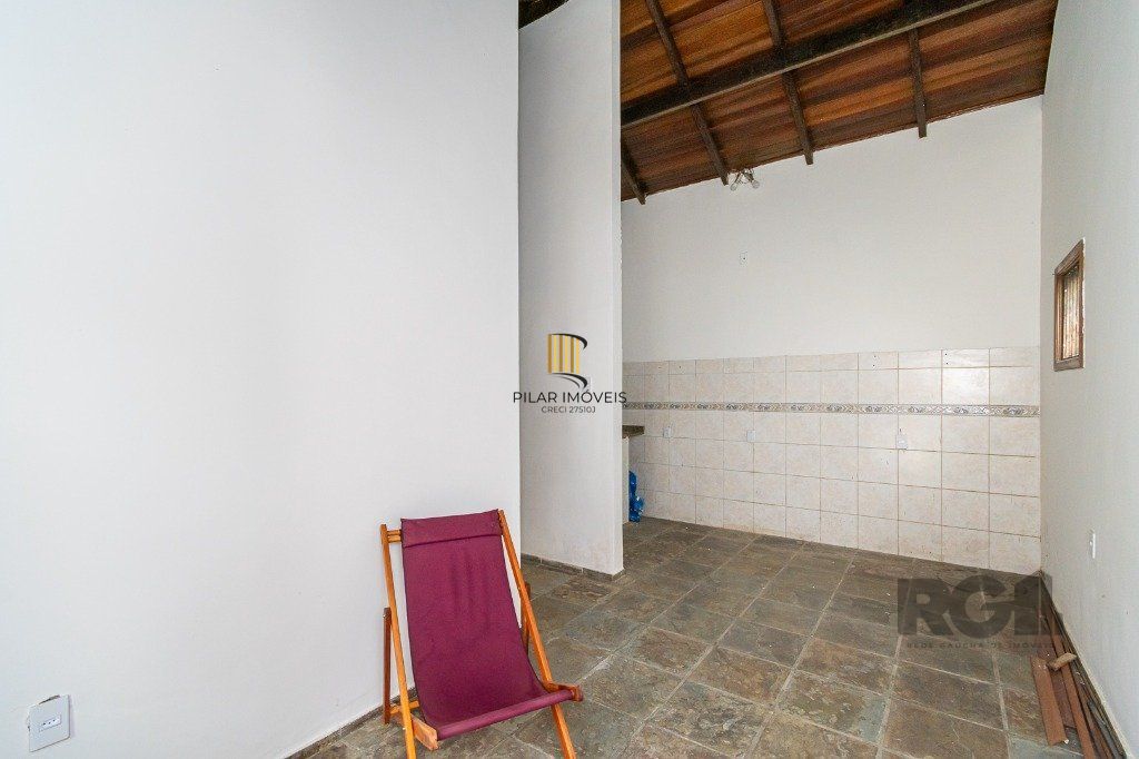 Casa no Jardim Itu com 5 dormitórios e 2 vagas e piscina