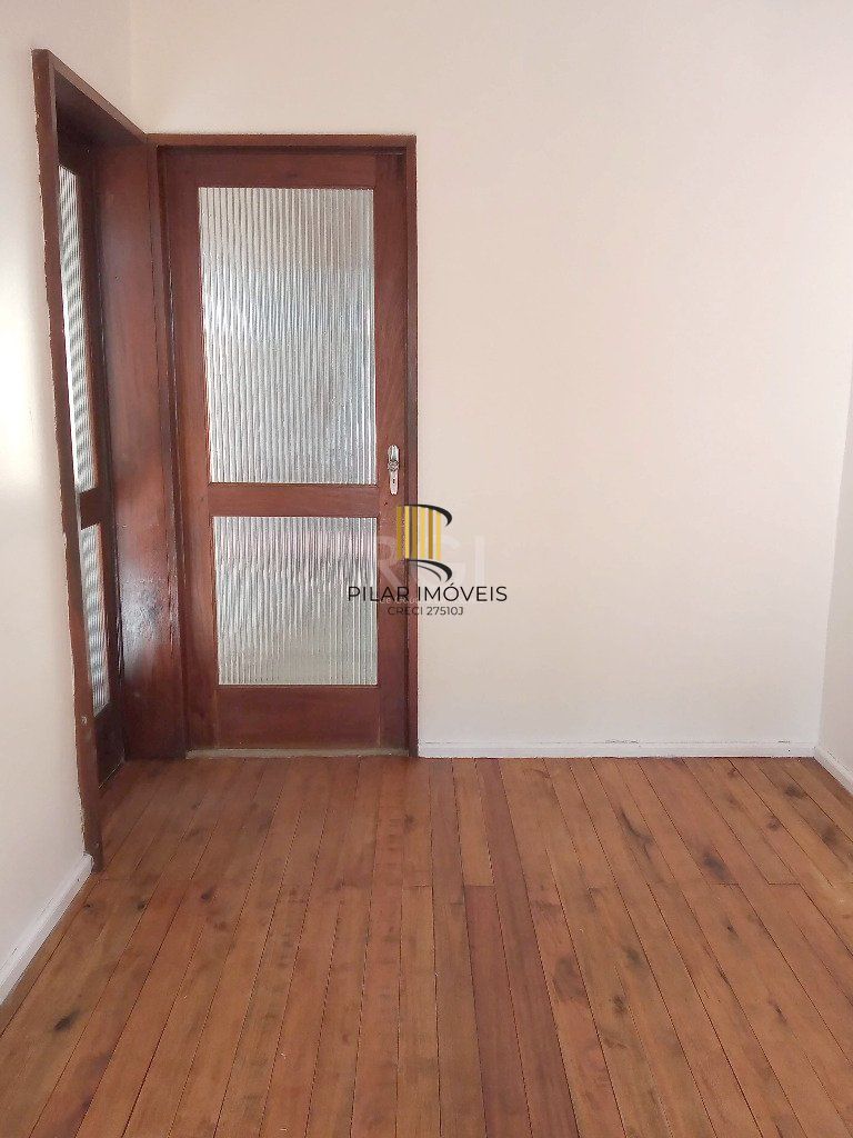 Casa para Venda - 170m², 4 dormitórios, sendo 1 suites, 2 vagas - Tristeza