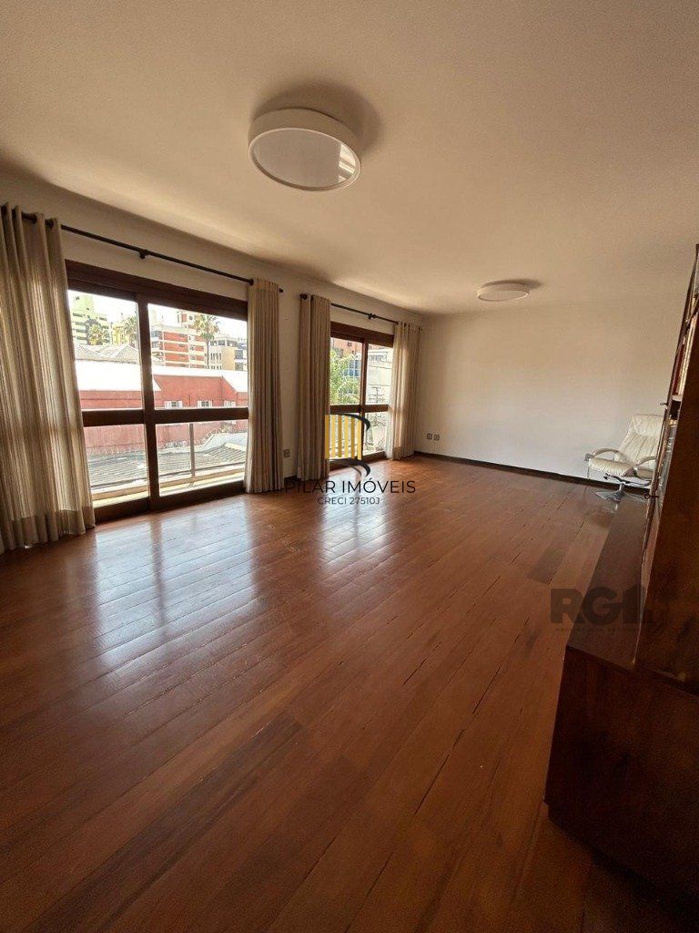 Apartamento 3 dormitórios no bairro Menino Deus