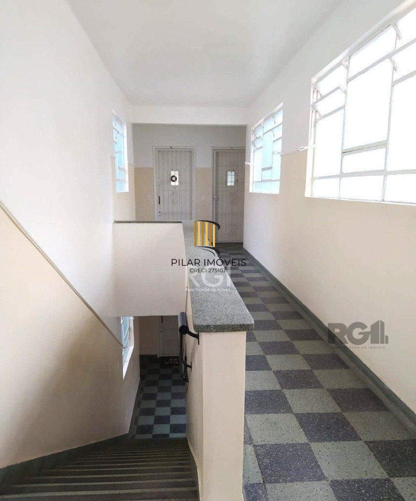 Apartamento no bairro Auxiliadora de 3 dormitórios