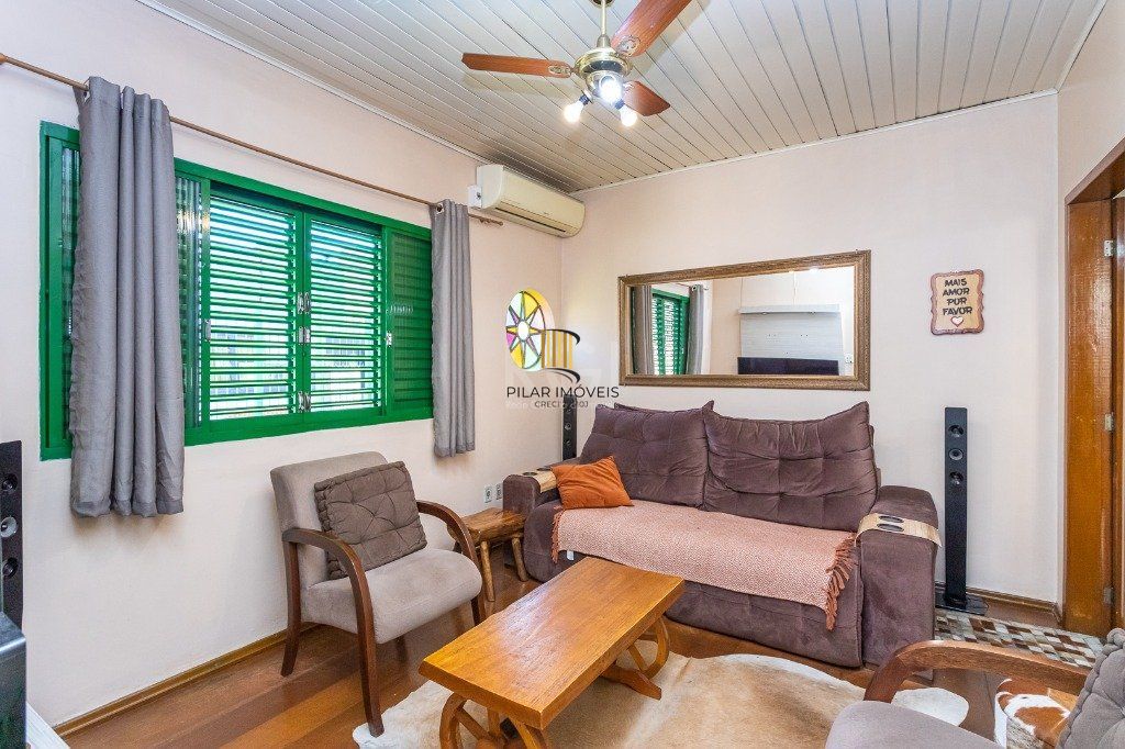 Casa para Venda - 143.32m², 3 dormitórios, sendo 1 suites, 5 vagas - Parque Santa Fé