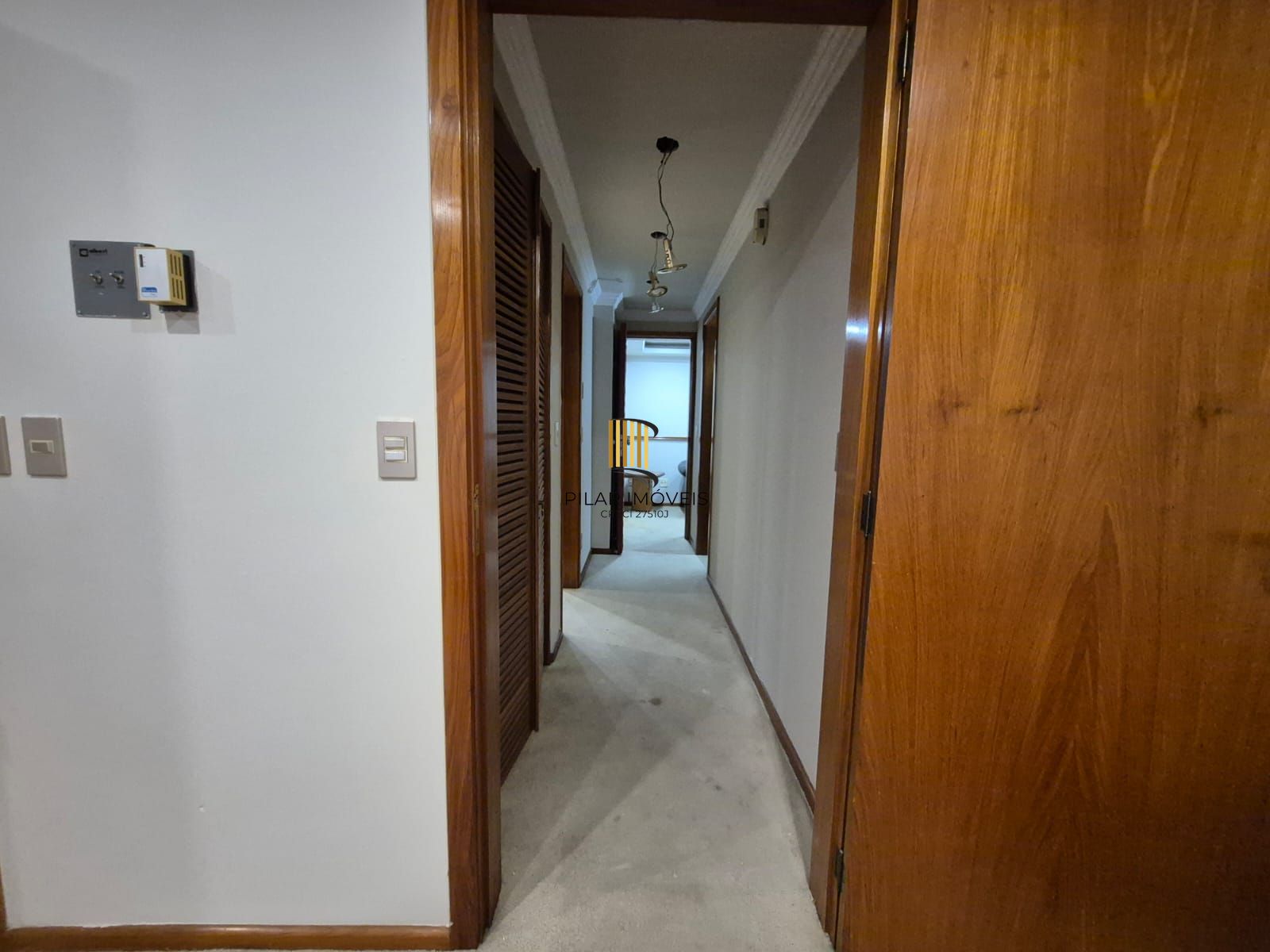 Sala comercial com vaga de garagem