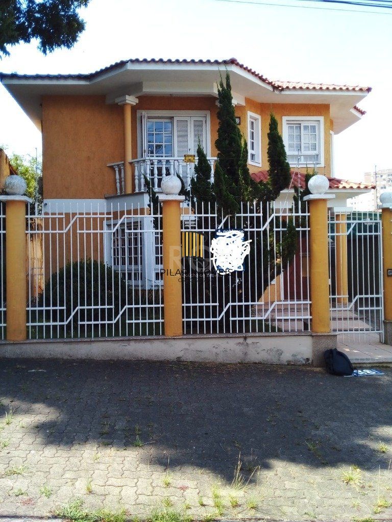 Casa 3 Dormitório(s) Bairro Vila Ipiranga