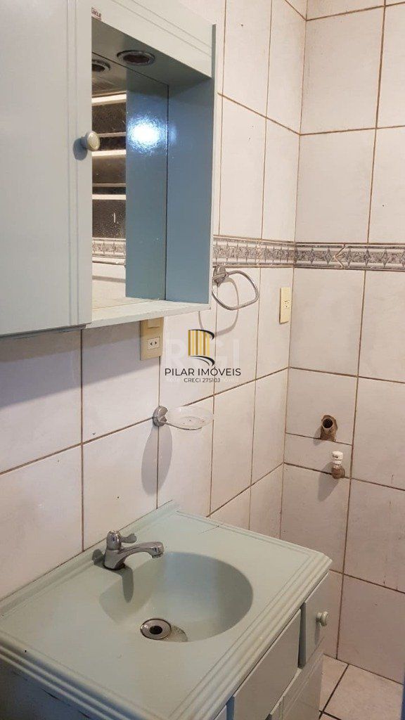Apartamento JK no Centro Desocupado