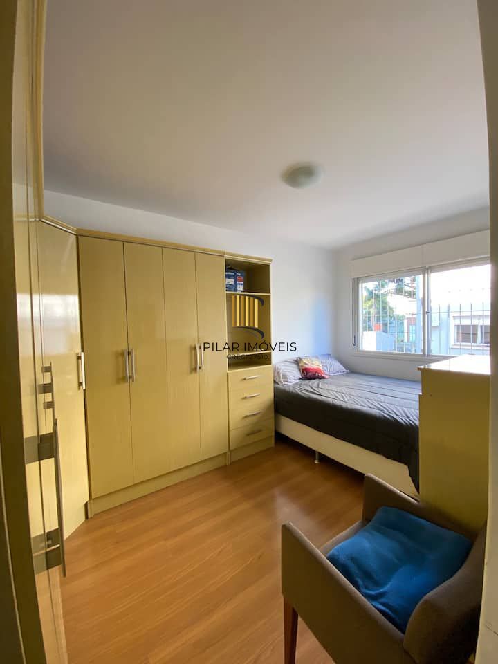 Apartamento no bairro Cristal de 1 dormitório REFORMADO E MOBILIADO