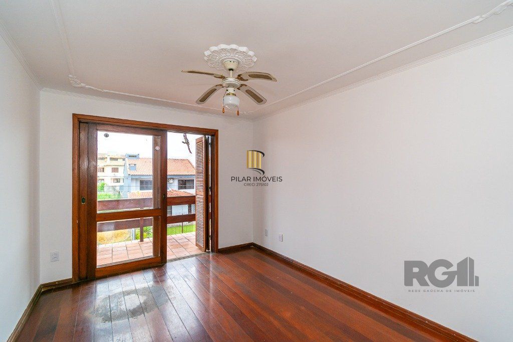 Casa no Jardim Itu com 5 dormitórios e 2 vagas e piscina