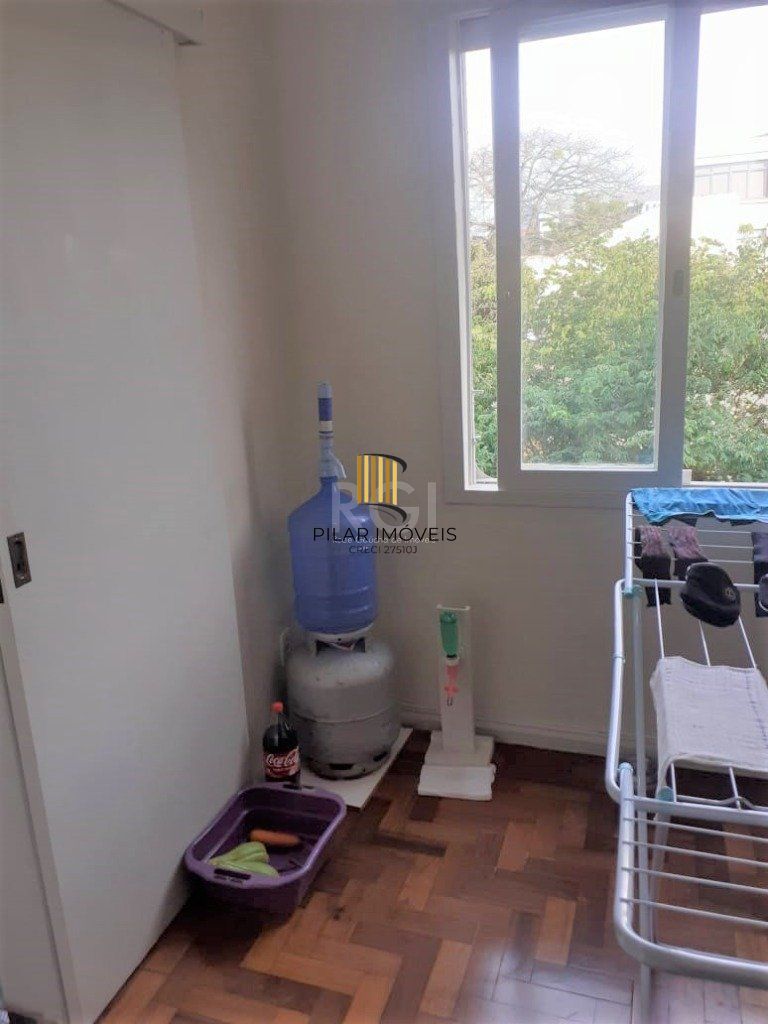 Apartamento no bairro Vila Ipiranga de 2 dormitórios e 2 vagas