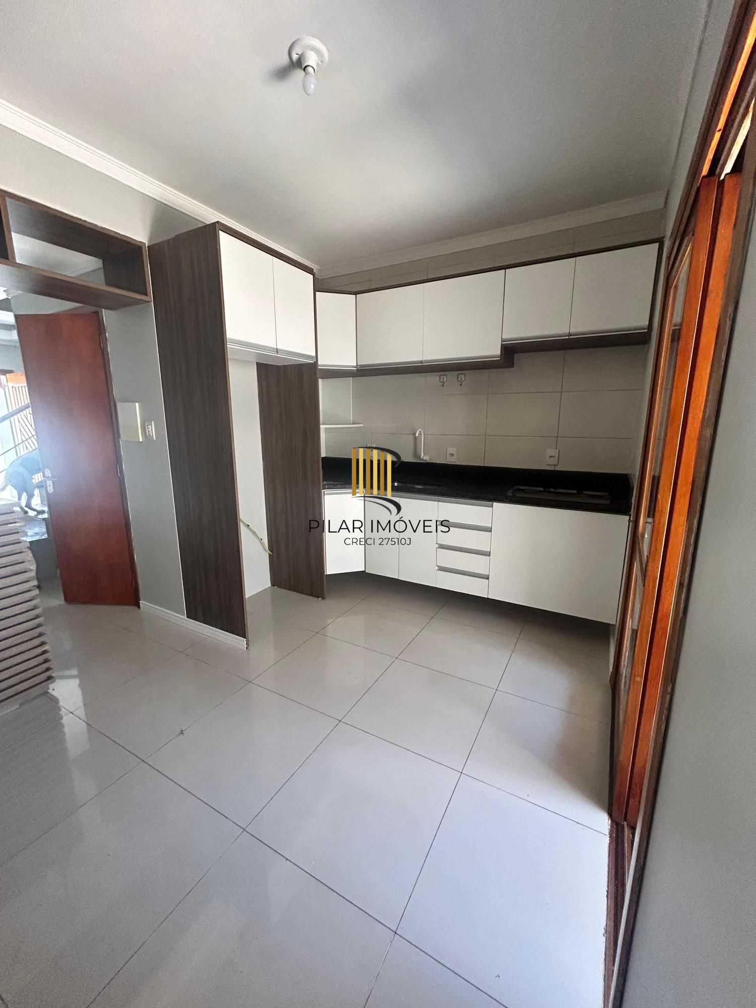 Casa sobrado no bairro São José em Canoas de 2 dormitórios