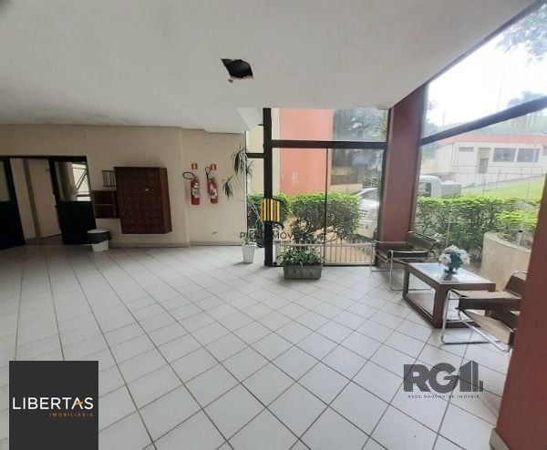 Apartamento na Glória de 2 dormitórios e vaga