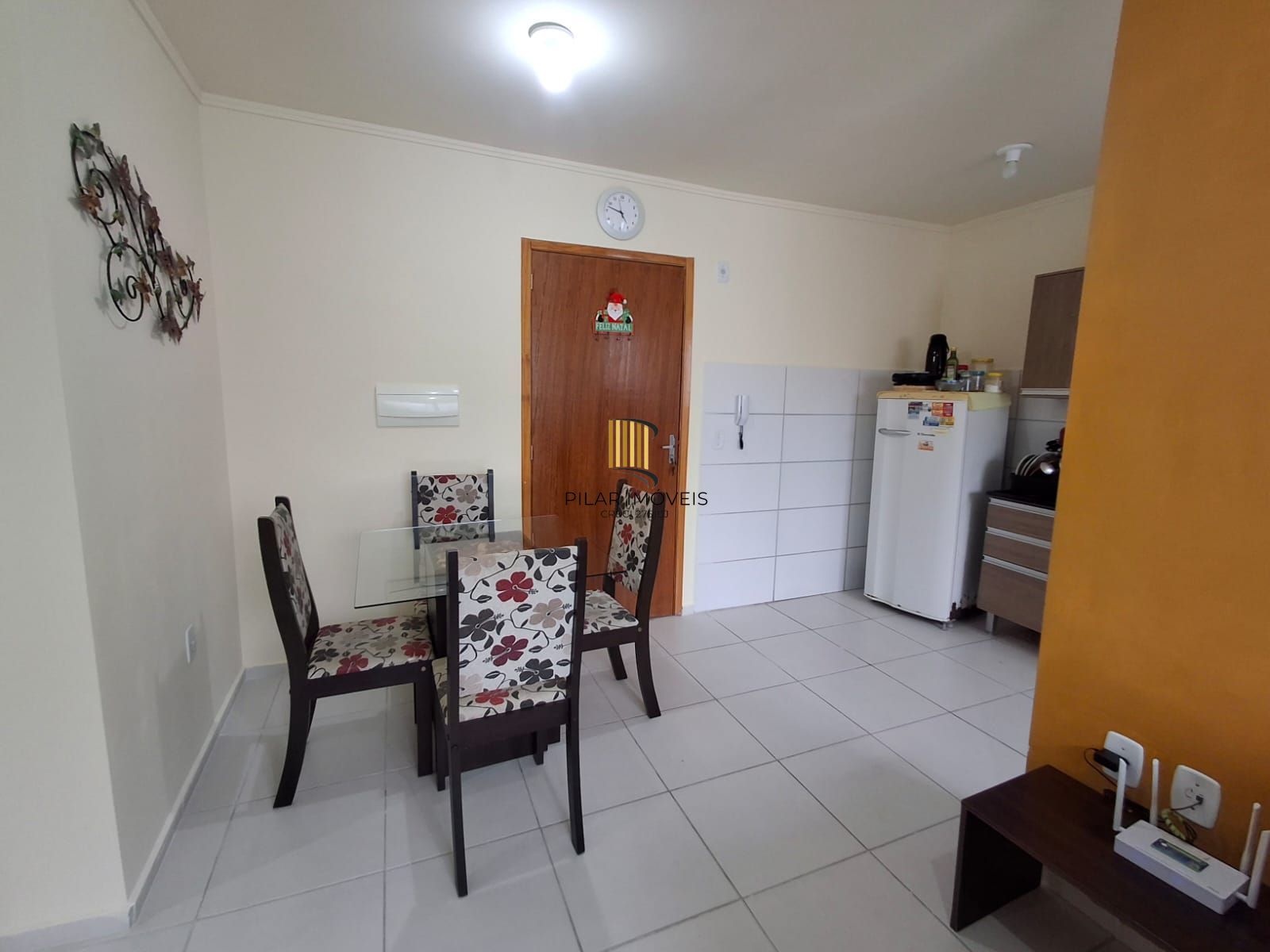 Apartamento 02 dormit com vaga fixa, no bairro Chapéu do Sol, em Porto Alegre