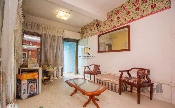 Casa sobrado no bairro Rio Branco de 4 dormitórios e vaga