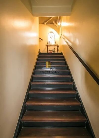 Casa sobrado no Petrópolis com 7 dormitórios e 4 vagas