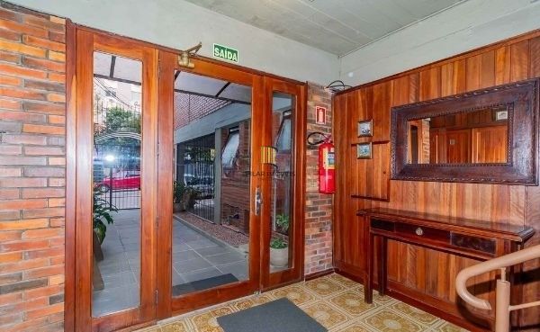 Apartamento de 4 dormitórios e vaga no Jardim do Salso