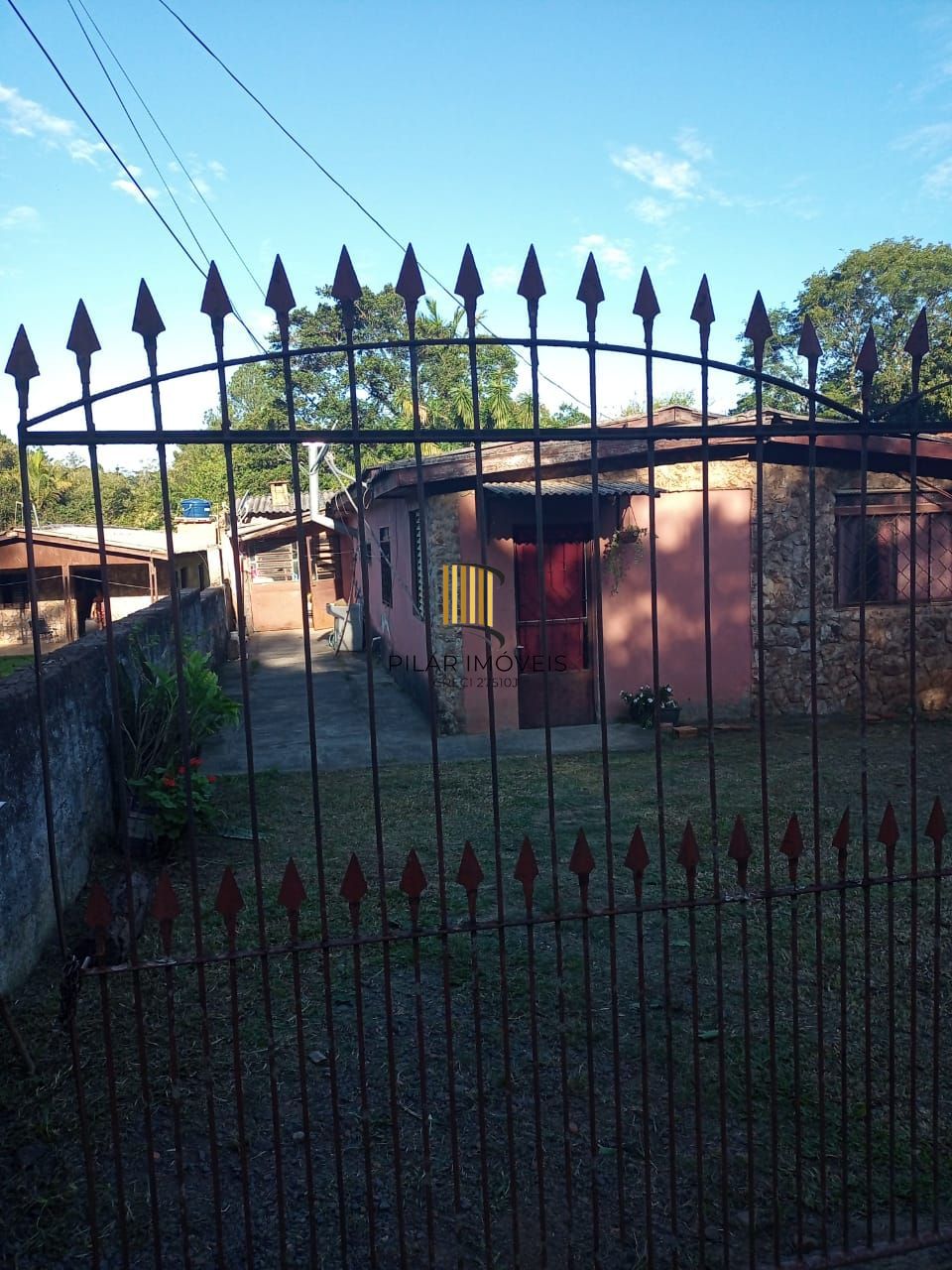 Casa 4 dormitórios no bairro Itacolomi