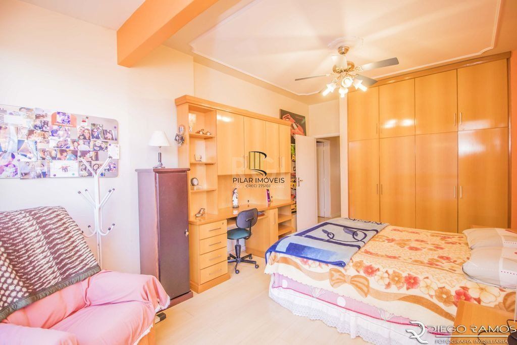 Apartamento para Venda - 207.97m², 4 dormitórios, sendo 1 suites, 1 vaga - Moinhos de Vento