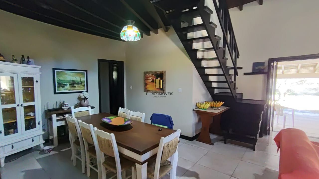 Excelente casa a Beira Mar  cinco suites