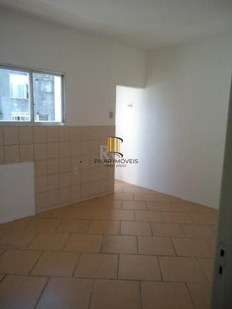 Apartamento de 2 dormitórios, Petrópolis Desocupado