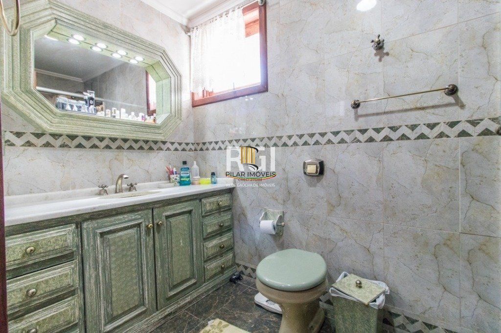 Cobertura para Venda - 170m², 3 dormitórios, 2 vagas - São Sebastião