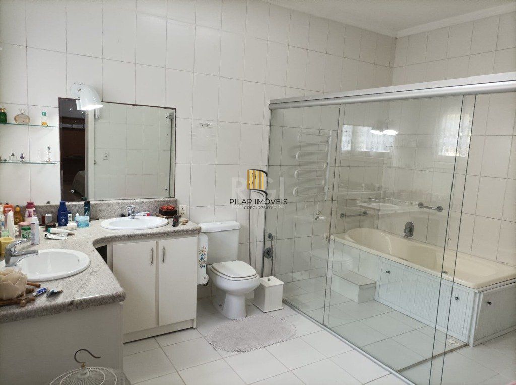 Casa para Venda 3 dormitórios 2 vagas - Capão Novo