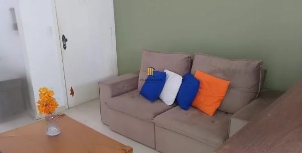 Apartamento térreo no bairro Petrópolis de 1 dormitório e pátio